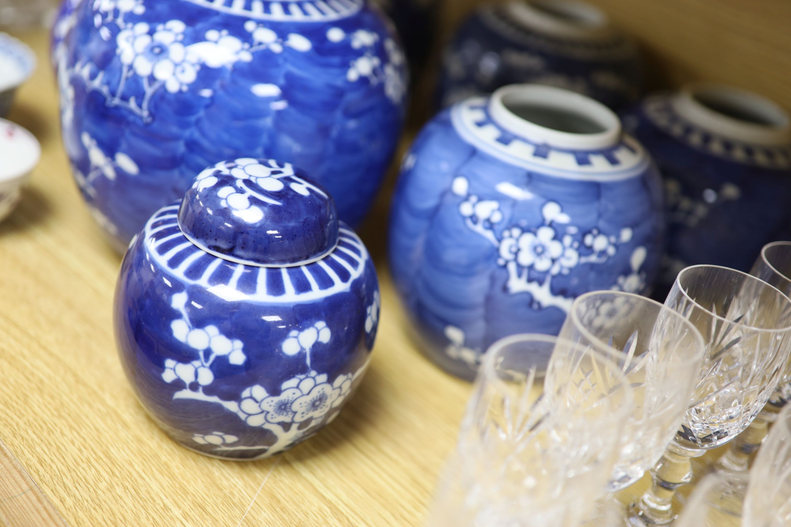 Seven Chinese blue and white jars and two Chinese tea bowls, largest 17cm